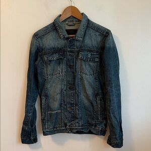Men’s Preowned size 32 comune Denim Button up jacket